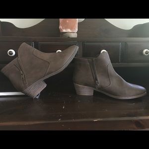 Ankle boots